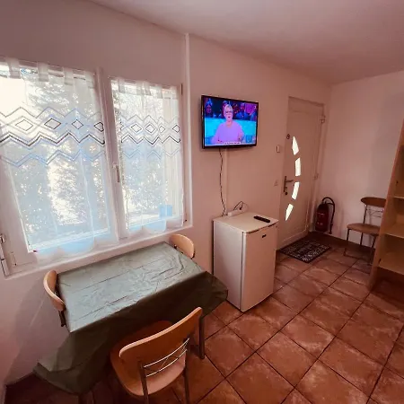 La Cigale Отель *