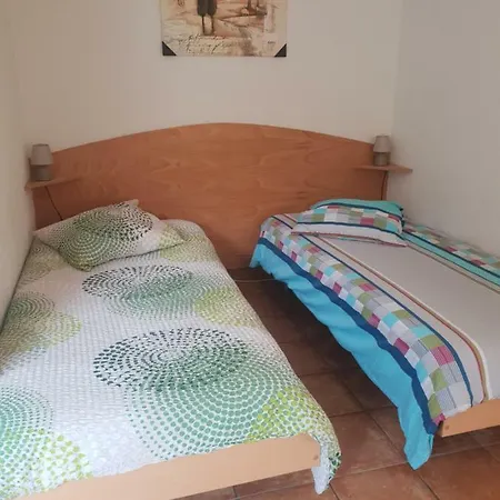 Отель La Cigale *