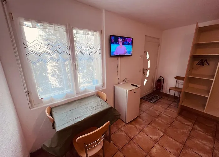 La Cigale Hotell *