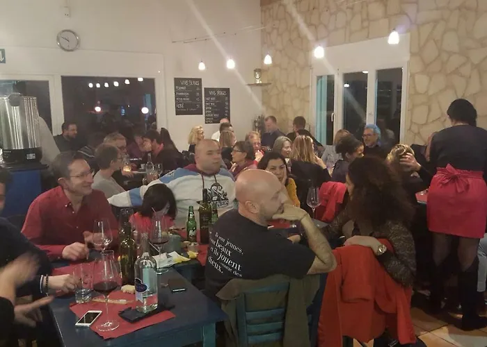 Отель La Cigale Саксон