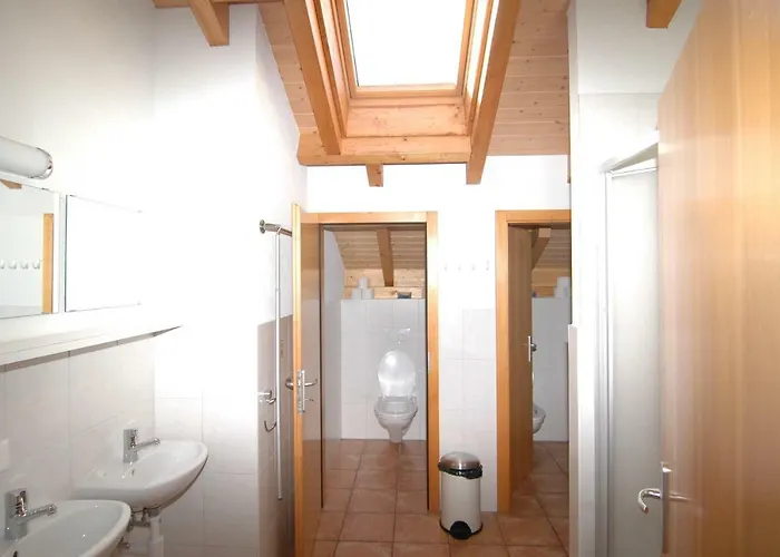 Отель La Cigale