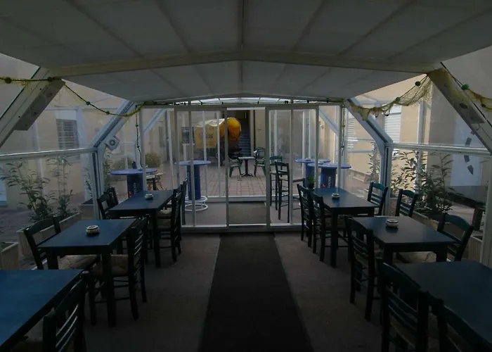 La Cigale Otel
