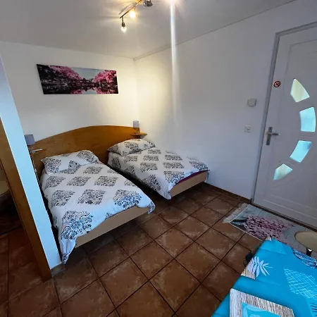 La Cigale Hotel Saxon